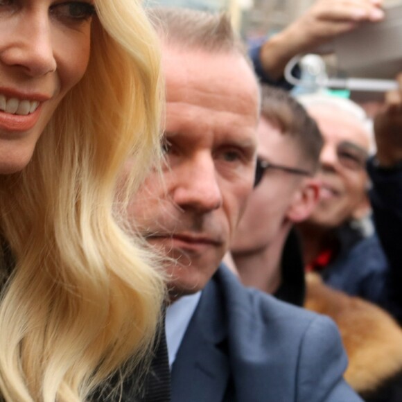 Claudia Schiffer arrivant au défilé de mode printemps-été 2018 "Balmain" à l'Opéra Garnier à Paris. Le 28 septembre 2017 © CVS-Veeren / Bestimage