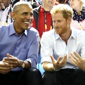 Barack Obama et le prince Harry dans les tribunes des Invictus Games à Toronto, le 29 septembre 2017.