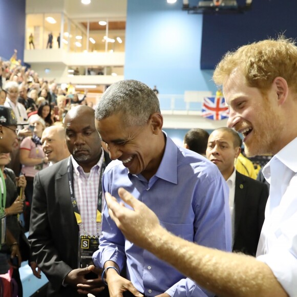 Barack Obama et le prince Harry dans les tribunes des Invictus Games à Toronto, le 29 septembre 2017.