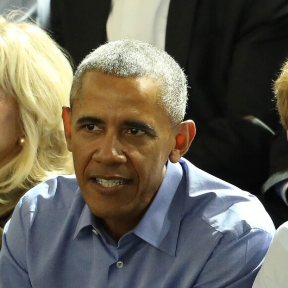 Joe Biden, Jill Biden, Barack Obama et le prince Harry dans les tribunes des Invictus Games à Toronto, le 29 septembre 2017.