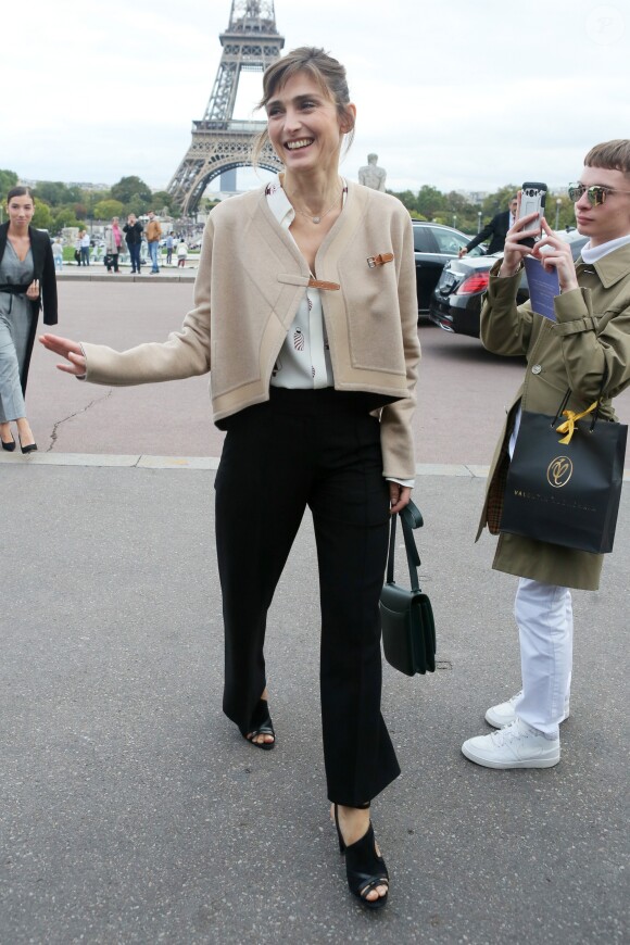 Julie Gayet au défilé de mode printemps-été 2018 "Hermès" à Paris. Le 2 octobre 2017 © CVS-Veeren / Bestimage