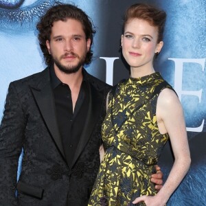 Kit Harington et sa compagne Rose Leslie lors de la première de la saison 7 de 'Game of Thrones' au Disney Concert Hall à Los Angeles, le 12 juillet 2017.