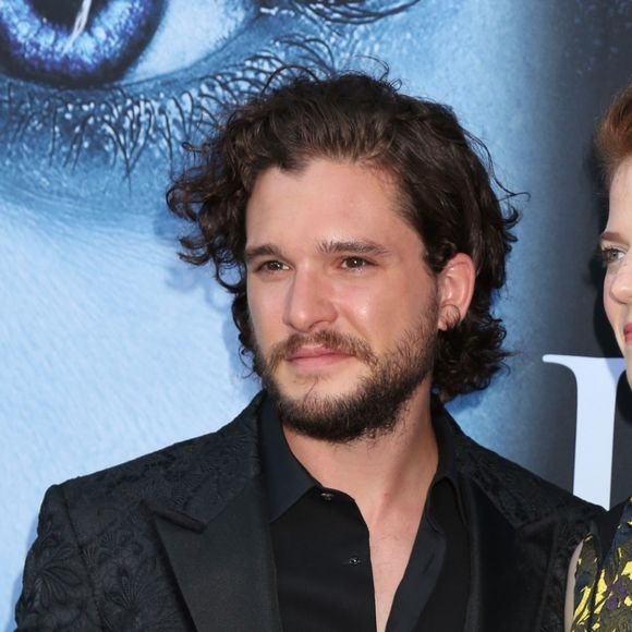 Kit Harington et sa compagne Rose Leslie lors de la première de la saison 7 de 'Game of Thrones' au Disney Concert Hall à Los Angeles, le 12 juillet 2017.