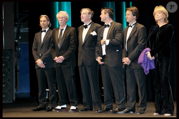 Paul Belmondo, Jean Rochefort, Pierre Vernier, Vincent Perrot, Danièle Thompson - Jean-Paul Belmono recevant une palme d'honneur au Festival de Cannes en 2011
