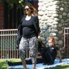 Jessica Alba enceinte et son mari Cash Warren passent la journée au parc de Coldwater avec leurs enfants Honor et Haven à Beverly Hills, le 1er octobre 2017.