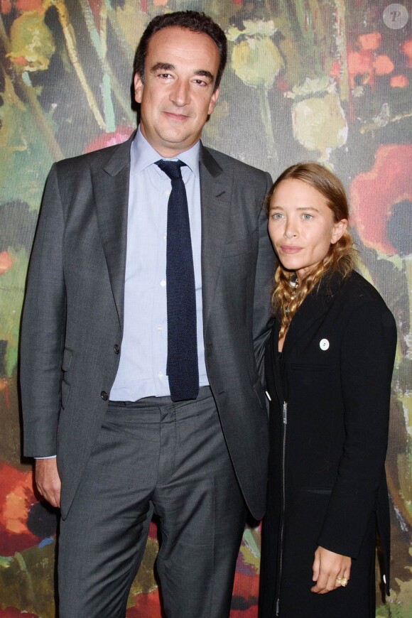 Olivier Sarkozy et Mary-Kate Olsen - Vente aux enchères "Take Home a Nude" organisée par la maison Sotherby's à New York, le 11 octobre 2017.