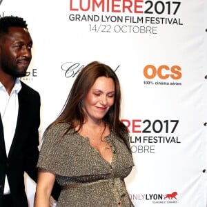 Thomas Ngijol et sa compagne Karole Rocher - Tapis rouge de la cérémonie d'ouverture du Festival Lumière 2017 au cours de laquelle Eddy Mitchell a reçu un hommage à Lyon, le 14 Octobre 2017 © Dominique Jacovides/Bestimage