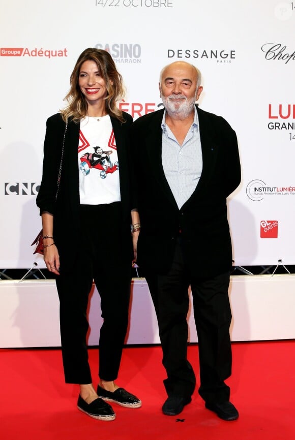 Gérard Jugnot et sa compagne Patricia Campi - Tapis rouge de la cérémonie d'ouverture du Festival Lumière 2017 au cours de laquelle Eddy Mitchell a reçu un hommage à Lyon, le 14 Octobre 2017 © Dominique Jacovides/Bestimage