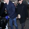Michael Fassbender et sa compagne Alicia Vikander arrivent à l'aéroport de Los Angeles (LAX), le 4 octobre 2017.