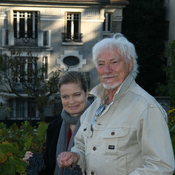 Sarah Biasini et Hugues Aufray - Cérémonie du ban des vendanges du Clos-Montmartre à la Fête des Vendanges 2017 à Paris, le 14 octobre 2017 ©JLPPA/Bestimage