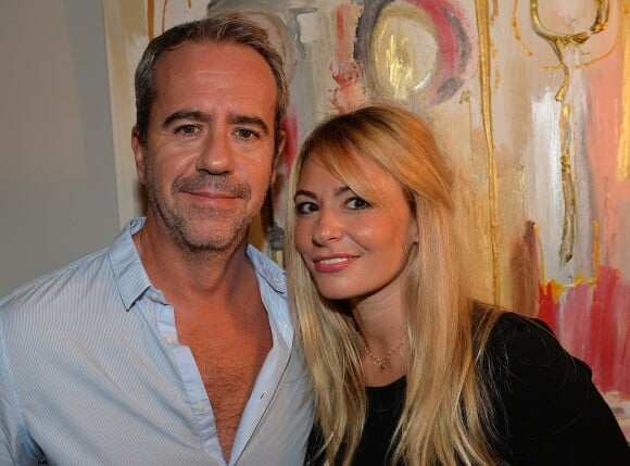 Exclusif - Bruno Roblès et sa compagne Anne-Christelle - Vernissage de l'exposition de Caroline Faindt " Love etc" à Paris le 17 octobre 2017. © Veeren/Bestimage