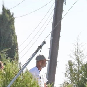 Kim et Kourtney Kardashian partent à la recherche d'un sapin de Noël à la "Christmas Ranch Tree Farm" de Thousand Oaks. Le 17 octobre 2017.