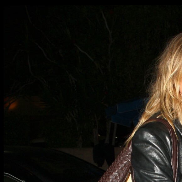 Cameron Diaz en février 2011 à Los Angeles, de sortie pour dîner chez Matsuhisa dans Beverly Hills.