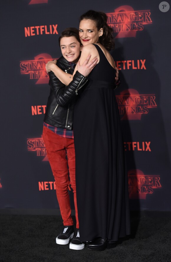 Winona Ryder et Noah Schnapp à la première de "Stranger Things 2" au Westwood Theater à Los Angeles, le 26 octobre 2017. © Chris Delmas/Bestimage