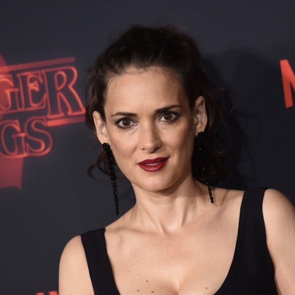 Winona Ryder à la première de "Stranger Things 2" au Westwood Theater à Los Angeles, le 26 octobre 2017. © Chris Delmas/Bestimage