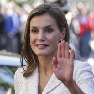 La reine Letizia d'Espagne lors de la cérémonie de remise des prix "King Jaime I" à Valence. Le 30 octobre 2017