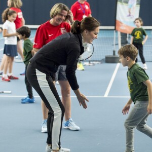 Kate Middleton (enceinte) - La duchesse de Cambridge visite le Lawn Tennis Association (LTA) au Centre national de tennis du sud-ouest de Londres le 31 octobre 2017.