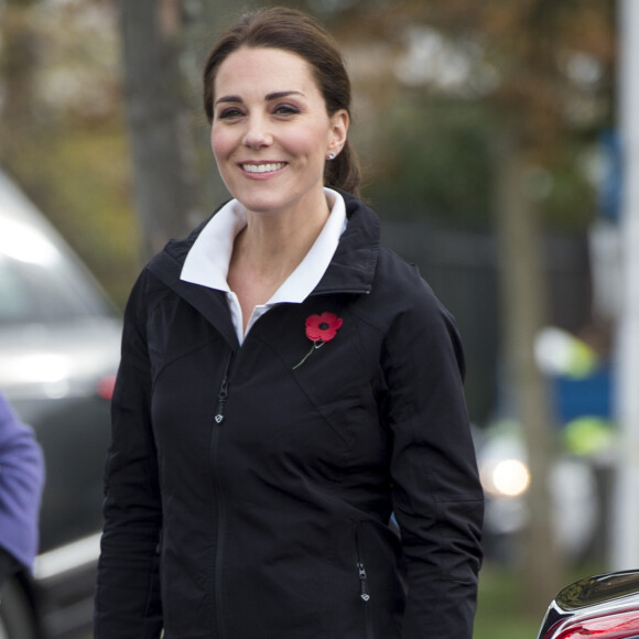 Kate Middleton (enceinte) - La duchesse de Cambridge visite le Lawn Tennis Association (LTA) au Centre national de tennis du sud-ouest de Londres le 31 octobre 2017.