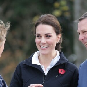 Kate Middleton (enceinte) - La duchesse de Cambridge visite le Lawn Tennis Association (LTA) au Centre national de tennis du sud-ouest de Londres le 31 octobre 2017.