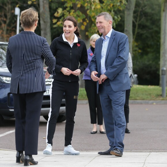 Kate Middleton (enceinte) - La duchesse de Cambridge visite le Lawn Tennis Association (LTA) au Centre national de tennis du sud-ouest de Londres le 31 octobre 2017.
