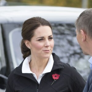 Kate Middleton (enceinte) - La duchesse de Cambridge visite le Lawn Tennis Association (LTA) au Centre national de tennis du sud-ouest de Londres le 31 octobre 2017.