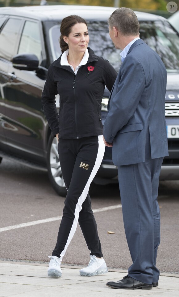Kate Middleton (enceinte) - La duchesse de Cambridge visite le Lawn Tennis Association (LTA) au Centre national de tennis du sud-ouest de Londres le 31 octobre 2017.