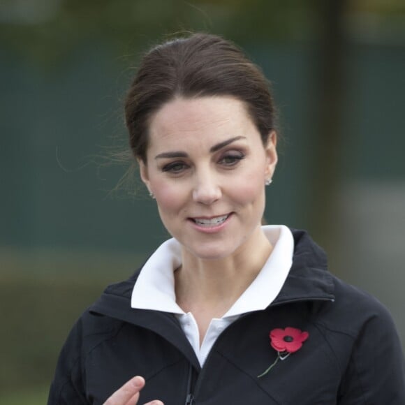 Kate Middleton (enceinte) - La duchesse de Cambridge visite le Lawn Tennis Association (LTA) au Centre national de tennis du sud-ouest de Londres le 31 octobre 2017.