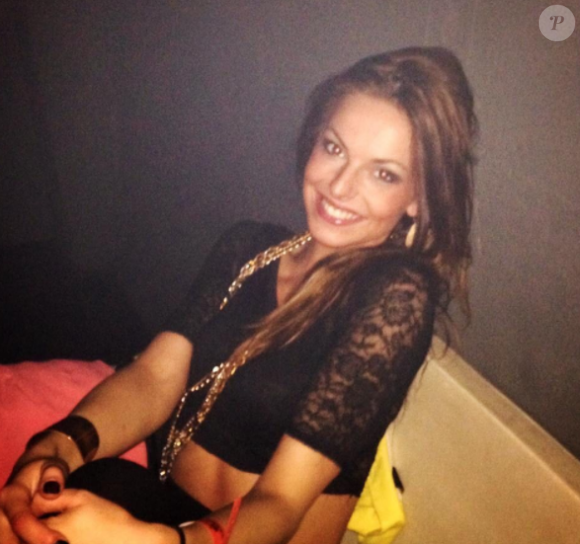 Pauline Thuilliez, Miss Nord Pas-de-Calais et finaliste de Miss Nationale 2015, a subi une rhinoplastie en Tunisie devant les caméras de "Star 24" pour l'émission "Zéro Complexe".