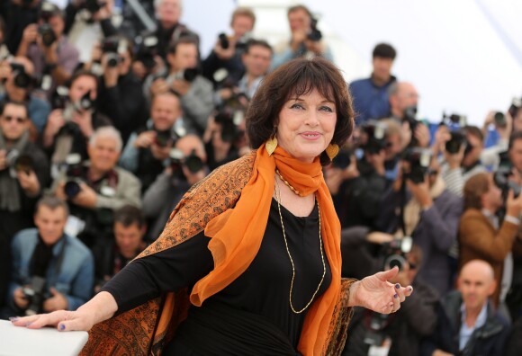 Anny Duperey - Photocall du film "Vous n'avez encore rien vu" lors du 35ème Festival de Cannes, le 21 mai 2012.