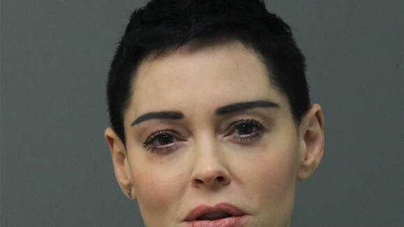 Rose McGowan : Arrêtée pour détention de drogues, elle nie et accuse...