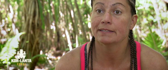 Sandrine dans "Koh-Lanta Fidji) (TF1), épisode diffusé vendredi 17 novembre 2017.