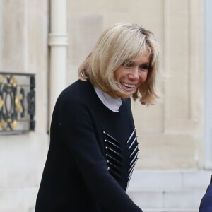 La première dame Brigitte Macron accueille les enfants de l'UNICEF pour la Journée internationale des droits de l'Enfant au palais de l'Elysée à Paris le 20 novembre 2017. © Stéphane Lemouton / Bestimage