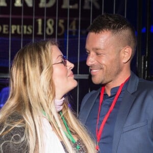 Semi-exclusif - Loana Petrucciani et son compagnon Phil Storm avant la représentation du cirque Pinder pour une soirée spéciale "Soupe En Scène" imaginé par le Chef Fabrice Bonnot au profit de l'association lyonnaise le foyer notre-dame des sans-abri, à Lyon, France, le 12 avril 2017. © Agence/Bestimage