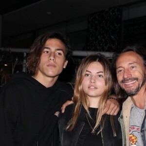 Bob Sinclar, sa femme Ingrid Sinclar et leur fils Raphaël Le Friant sont allés dîner avec Thylane Blondeau au restaurant Madeo à Hollywood, le 20 novembre 2017.