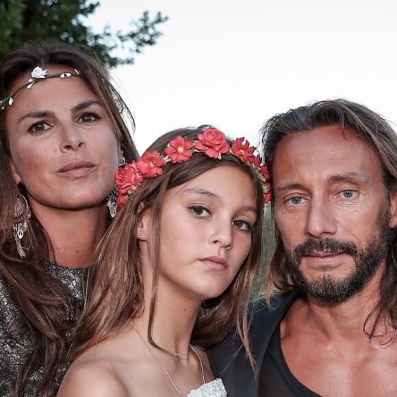 Exclusif  - Bob Sinclar, sa femme Ingrid et leurs enfants Raphaël et Paloma - Cérémonie religieuse - Mariage de Benjamin Castaldi et Aurore Aleman au Mas de La Rose à Eygalières, le 27 août 2016. © Jacovides-Moreau/Bestimage