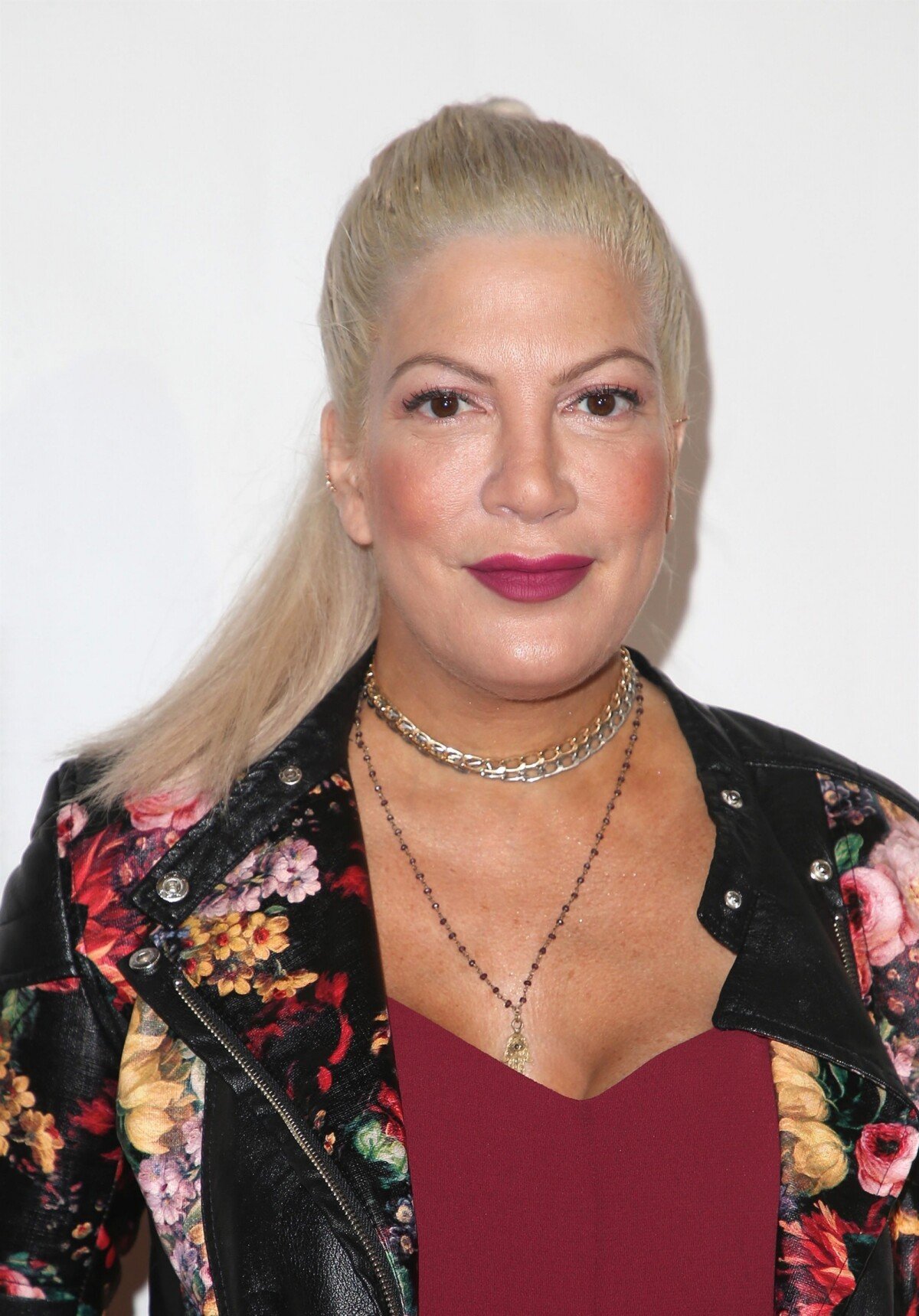 Tori Spelling : Ruinée et menacée de faire de la prison ferme ! - Purepeople