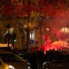 Des forains protestent - Lily-Rose Depp inaugure Les nouvelles illuminations de fin d'année de l'avenue des Champs-Elysées à Paris le 22 novembre 2017.