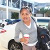 Exclusif - Doria Ragland, mère de Meghan Markle, à l'aéroport LAX de Los Angeles, le 23 décembre 2016.