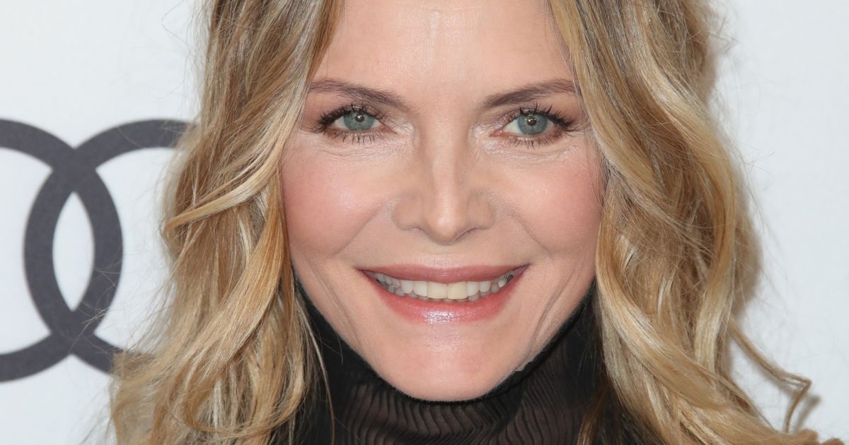 Michelle Pfeiffer à la soirée Variety's Power of Women à l'hôtel