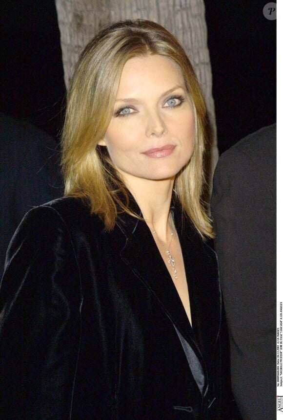 Michelle Pfeiffer à Los Angeles en décembre 2001.