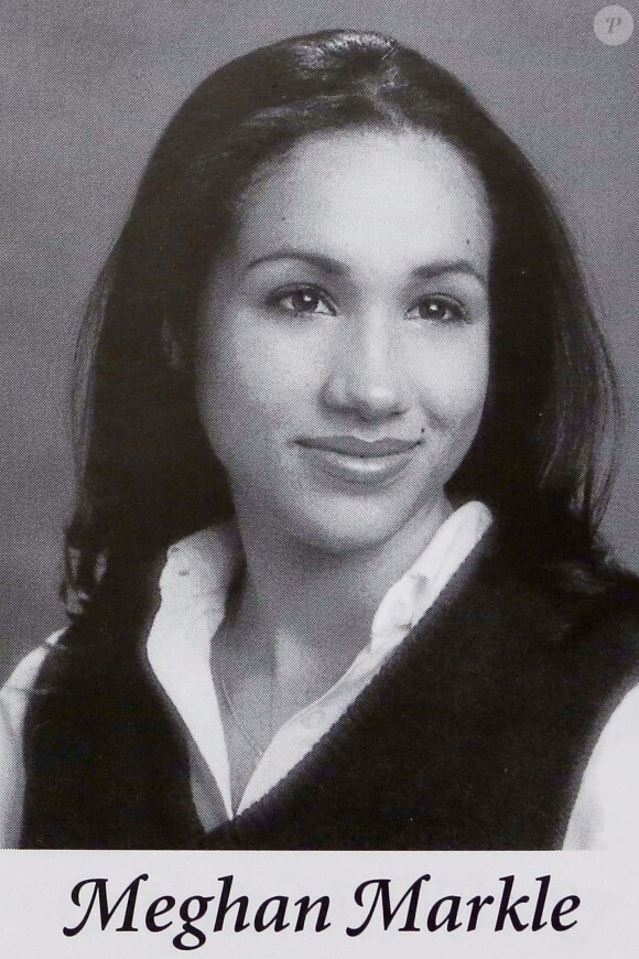 Meghan Markle à 18 ans, photo de l'album de son année 1999 au lycée Immaculate Heart à Los Angeles.