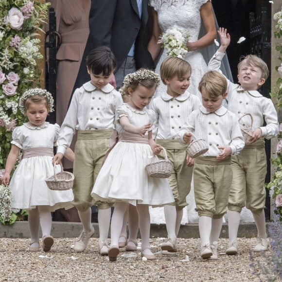 Le prince George et la princesse Charlotte de Cambridge étaient page et demoiselle d'honneur au mariage de Pippa Middleton et James Matthews le 20 mai 2017 à Englefield.