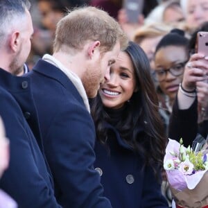 Le prince Harry et Meghan Markle en mission officielle quatre jours après leurs fiançailles à Nottingham le 1er decembre 2017.