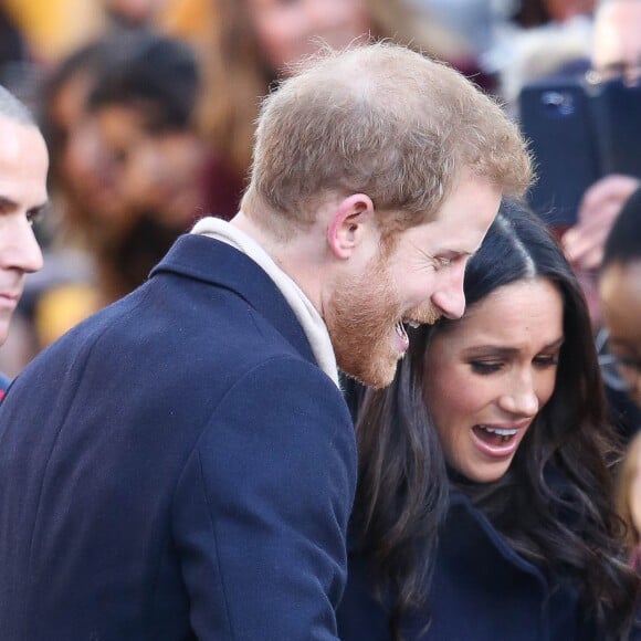 Le prince Harry et Meghan Markle en mission officielle quatre jours après leurs fiançailles à Nottingham le 1er decembre 2017.