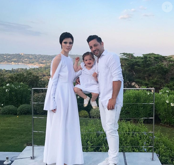 Coco Rocha, son mari James Conran et leur fille Ioni James sur une photo publiée sur Instagram le 21 juillet 2017