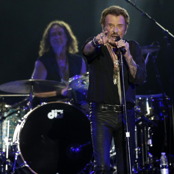 Exclusif -  Johnny Hallyday en concert au Vélodrome à Arcachon, où 8500 personnes sont venues l'acclamer. Le 19 juillet 2016 © Patrick Bernard-Thibaud Moritz / Bestimage