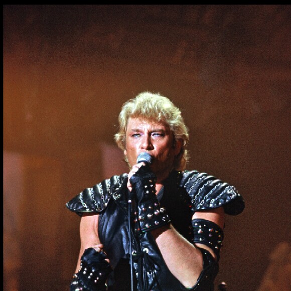 Johnny Hallyday au Palais des Sports, à Paris, le 14 septembre 1982