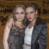 Lily-Rose Depp, Kristen Stewart - Défilé Chanel, collection Métiers d'Art "Chanel à Hambourg" à la Philharmonie de l'Elbe. Hambourg, le 6 décembre 2017. © Olivier Borde/Bestimage