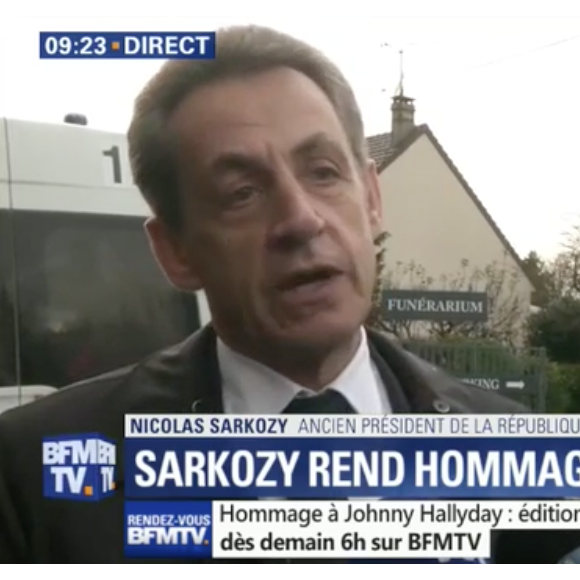 Nicolas Sarkozy et Carla Bruni se sont recueillis devant la dépouille de Johnny Hallyday au funérarium du Mont-Valérien dans les Haut-de-Seine, vendredi 8 décembre 2017.