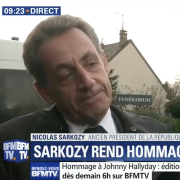 Nicolas Sarkozy et Carla Bruni se sont recueillis devant la dépouille de Johnny Hallyday au funérarium du Mont-Valérien dans les Haut-de-Seine, vendredi 8 décembre 2017.